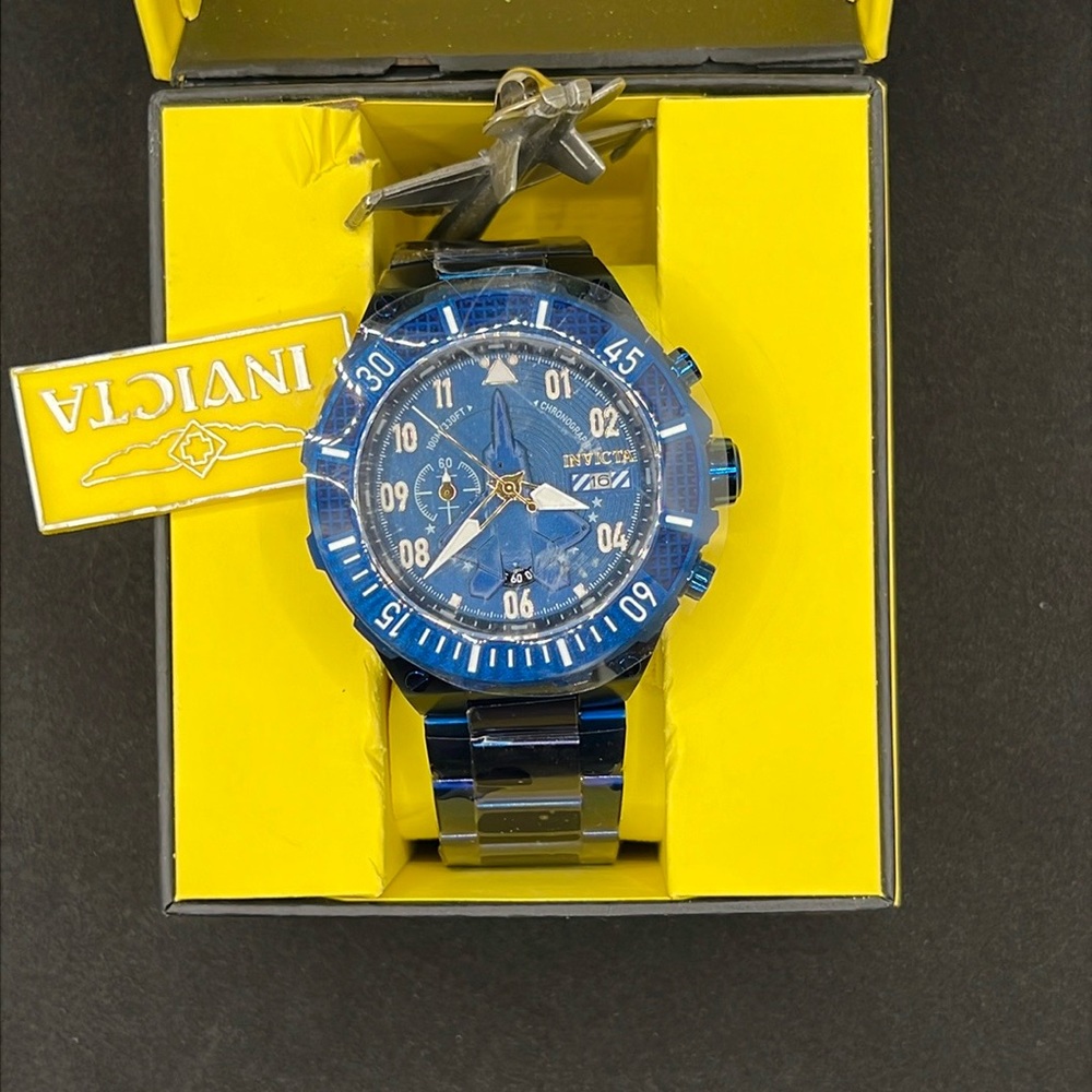 Invicta Aviator Mens